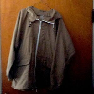 LL Bean Ladies Rain Coat size XL